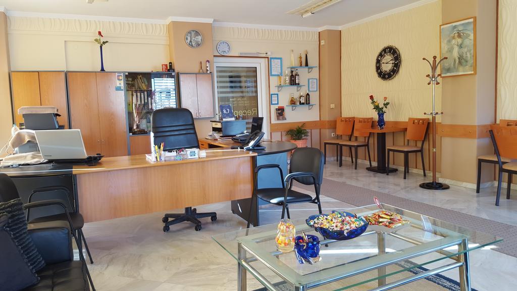 Stella Family Apartments Sindos ภายนอก รูปภาพ